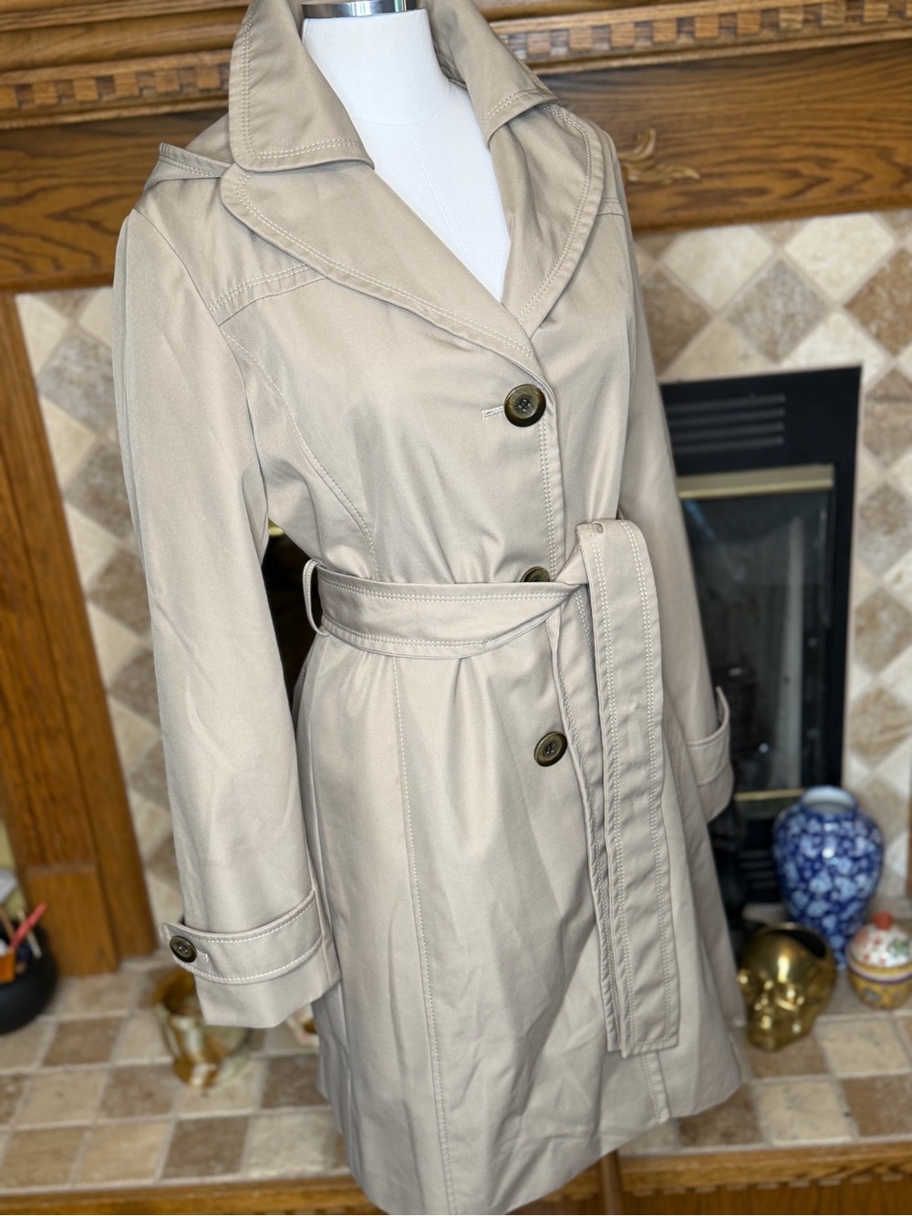 Ellen Tracey Classic Women's Beige Trench Coat with Belt and Removable Hood Sz M